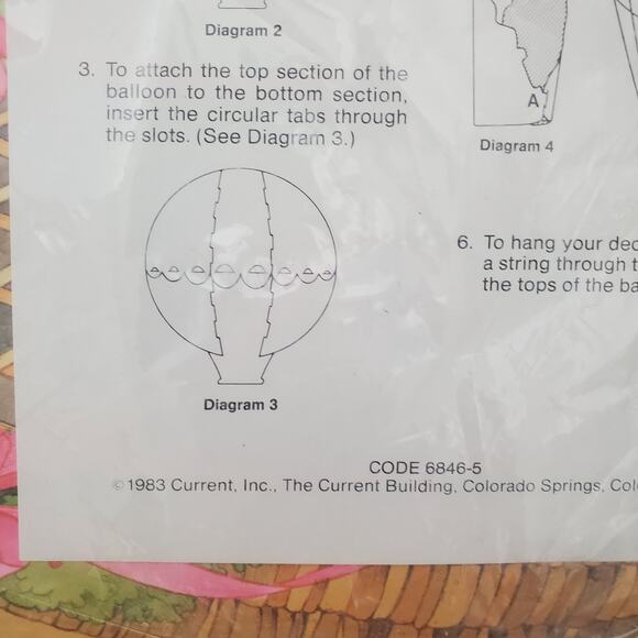 Vtg Holiday Flight Punch Out Paper Santa Hot Air Balloon Christmas Décor DIY Kit - Picture 3 of 11